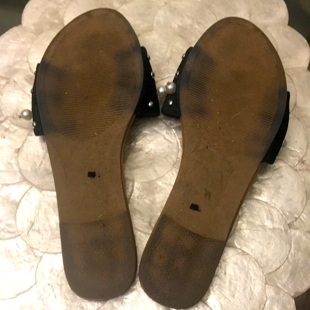 BUBBLE PEARL & BLACK SUEDE SANDALS - Picture 7 of 8